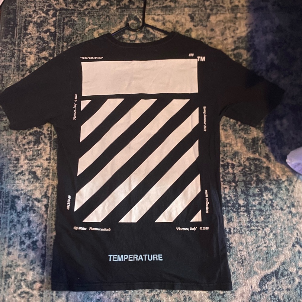 Off-White Monochrome Graphic Tee